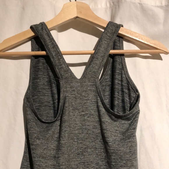 Gray athletic top - Picture 2 of 3